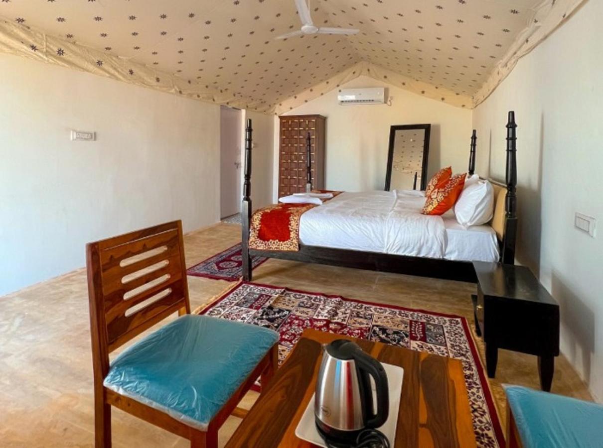 Ozaki Desert Camp & Resort Джайсалмер Екстер'єр фото