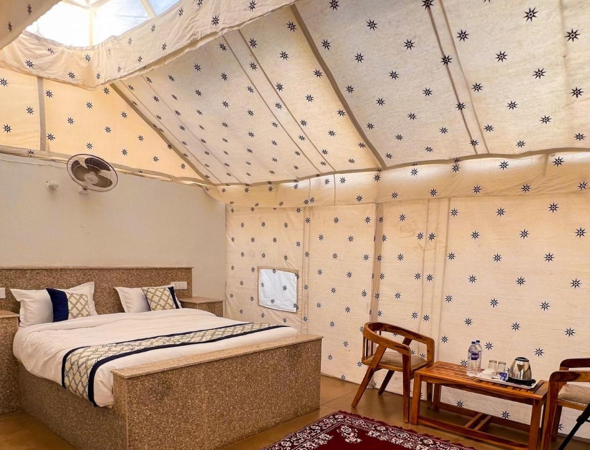Ozaki Desert Camp & Resort Джайсалмер Екстер'єр фото