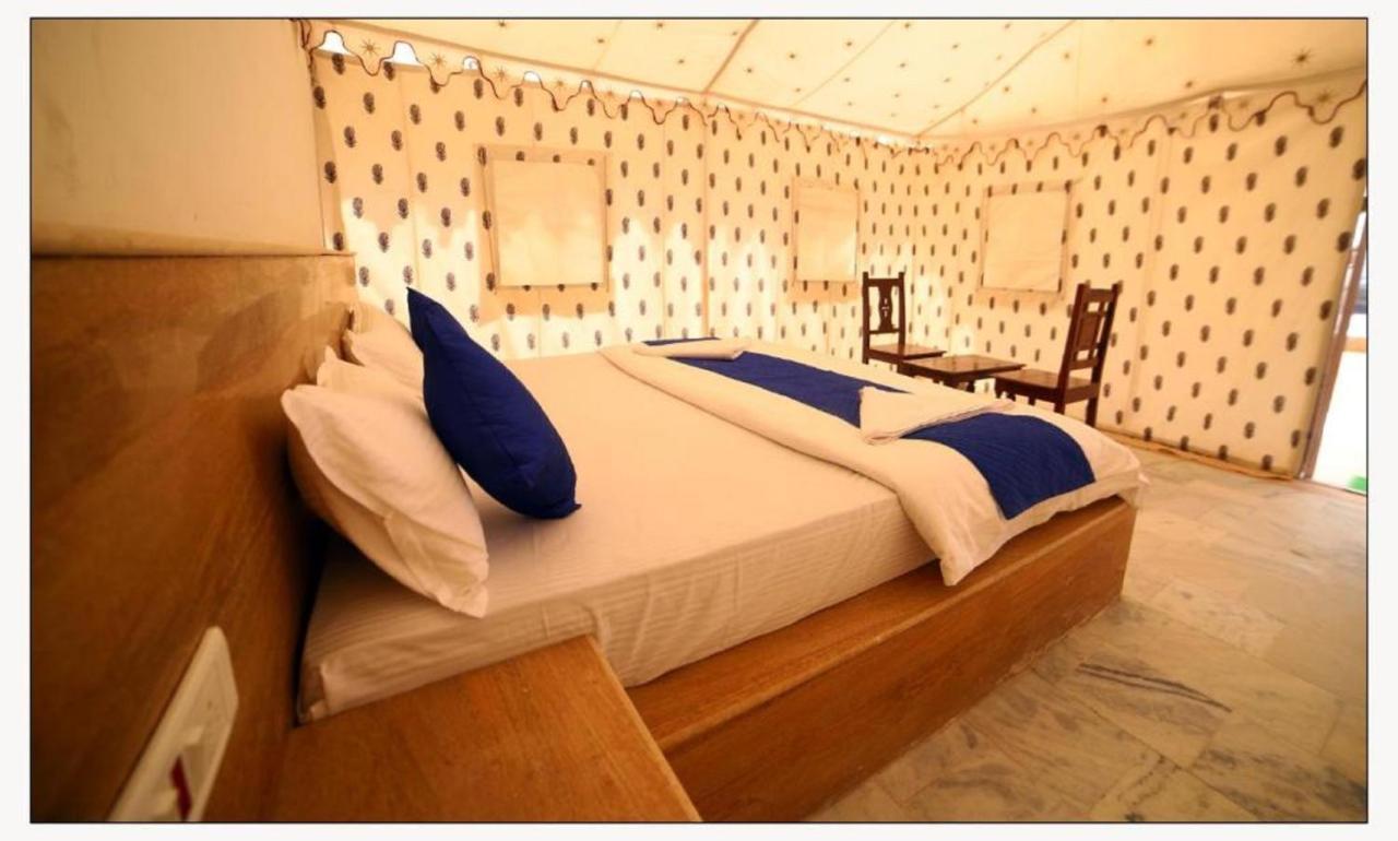Ozaki Desert Camp & Resort Джайсалмер Екстер'єр фото