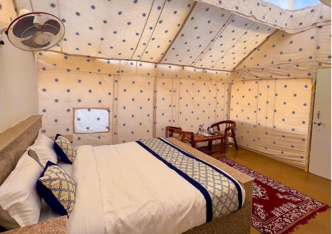 Ozaki Desert Camp & Resort Джайсалмер Екстер'єр фото
